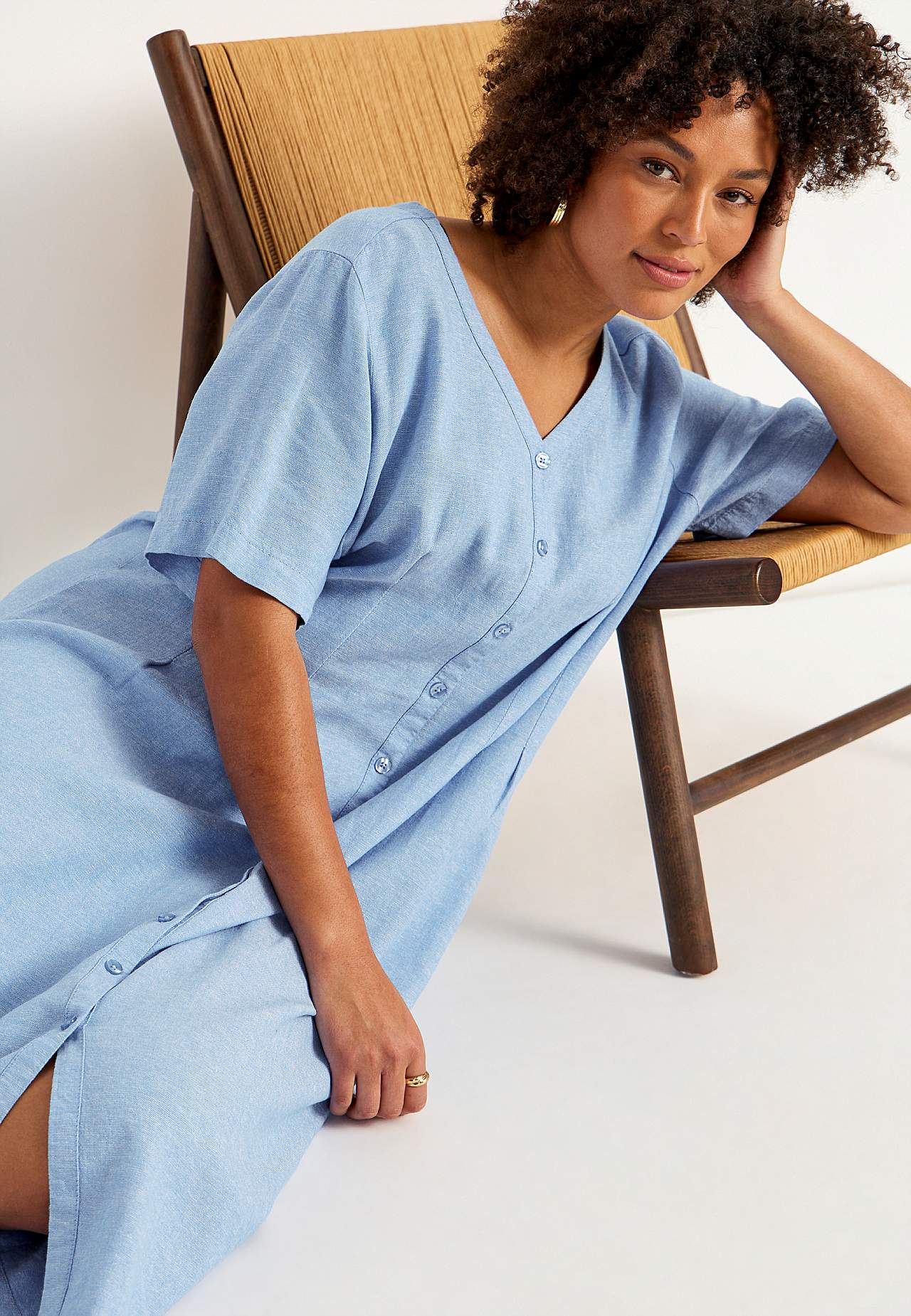 Linen dress with lovely width