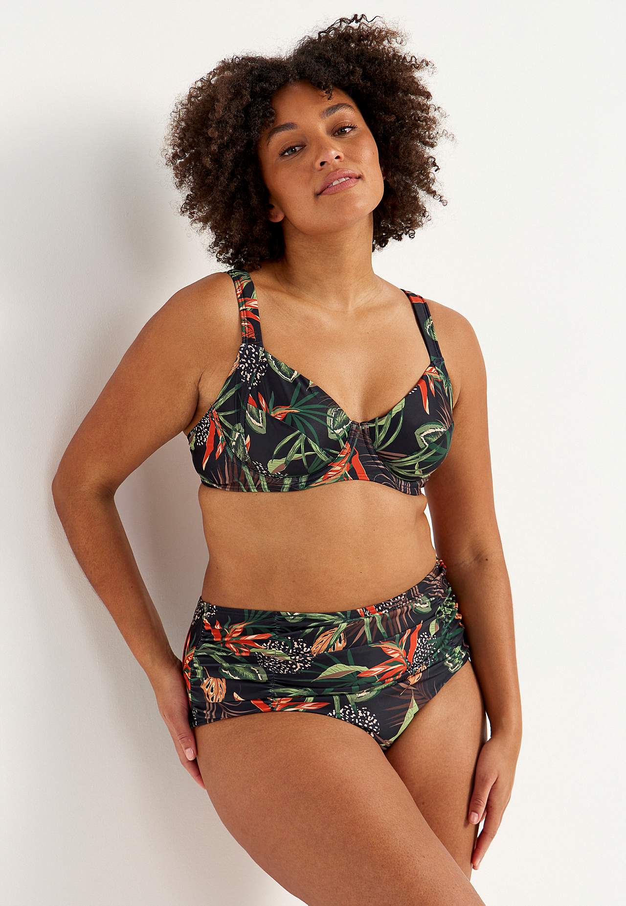 Patterned bikini bottom with high waist