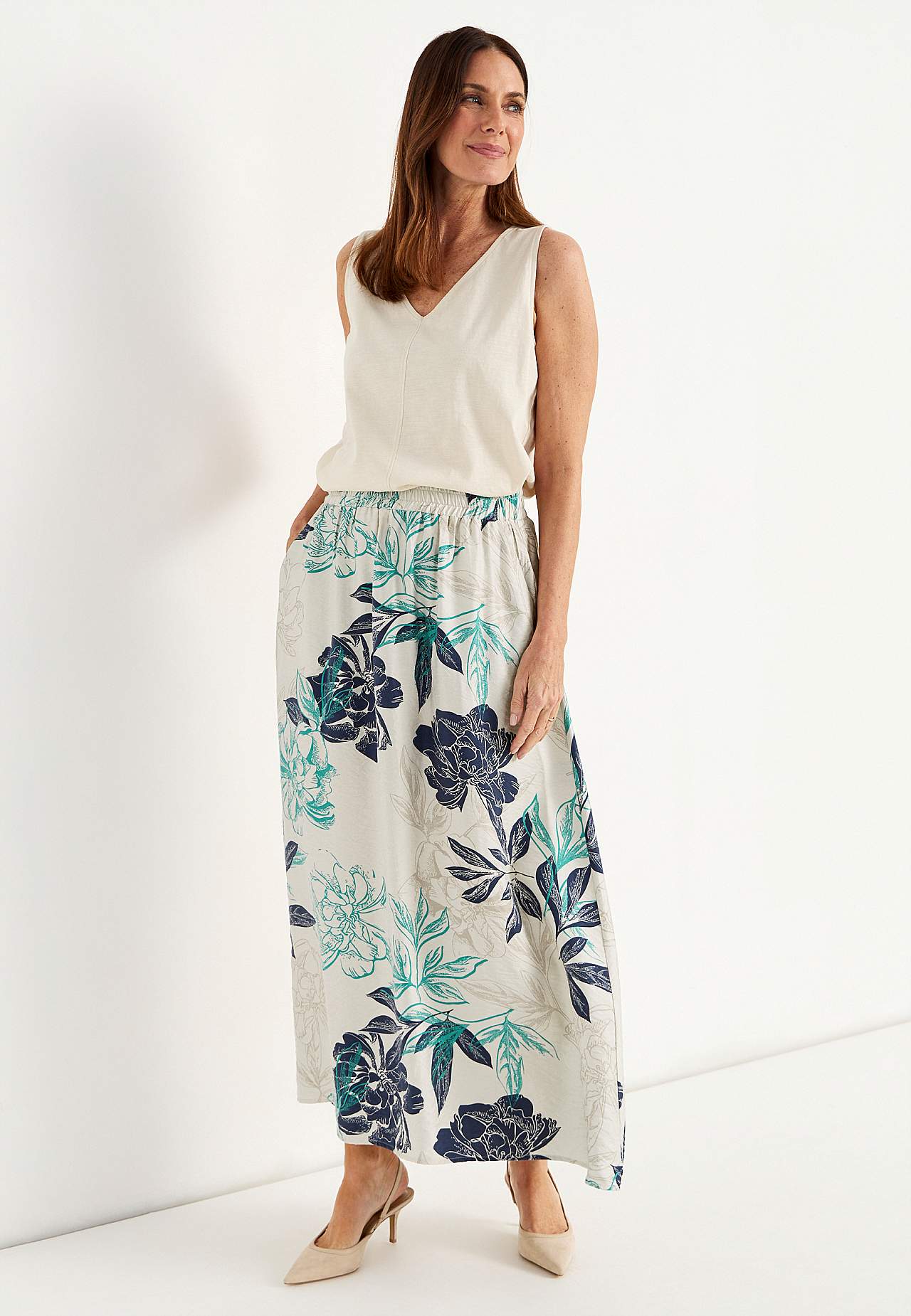 Floral skirt with pockets