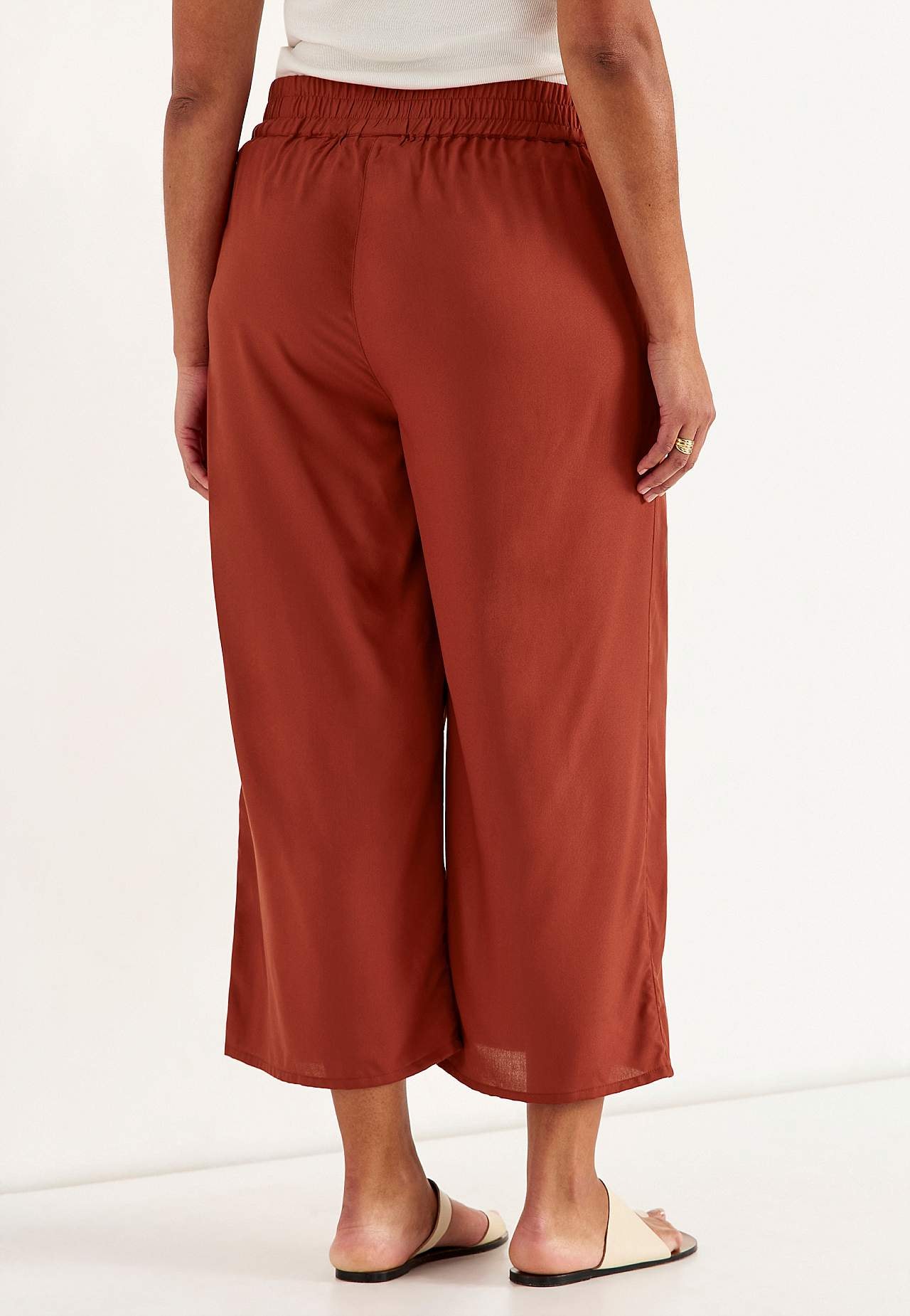 Culotte trousers with pockets