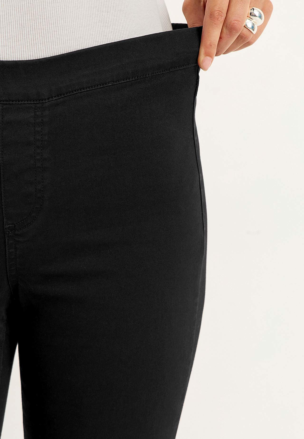 Stretchiga, smala jeggings