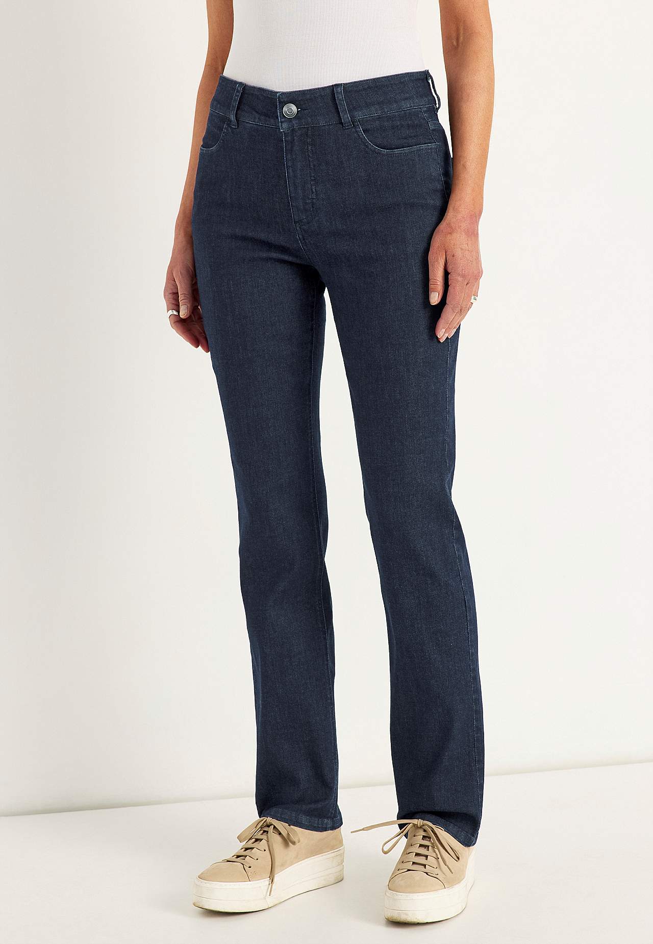 Straight jeans in denim with superstretch - two lengths
