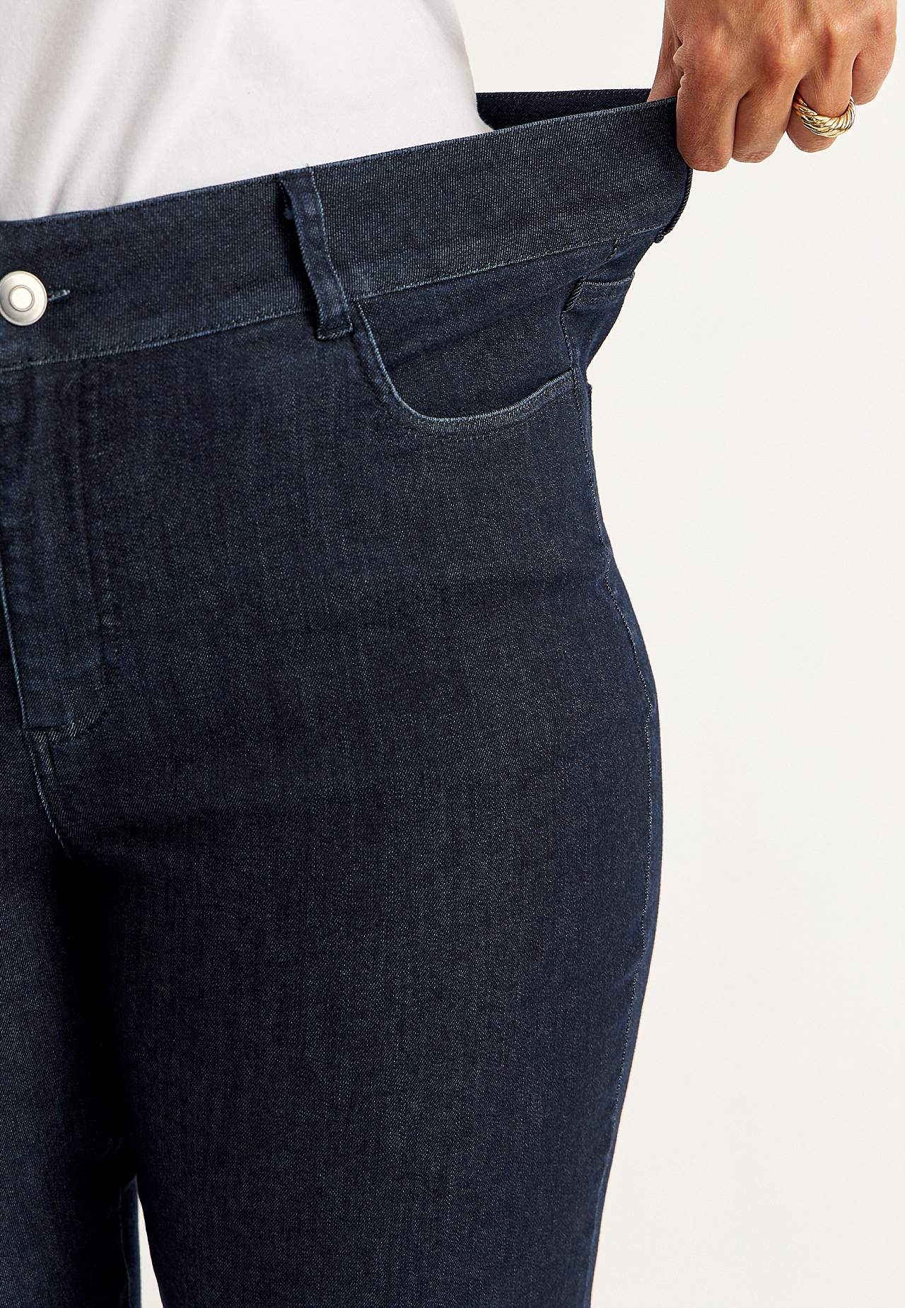 Straight jeans in denim with superstretch - two lengths