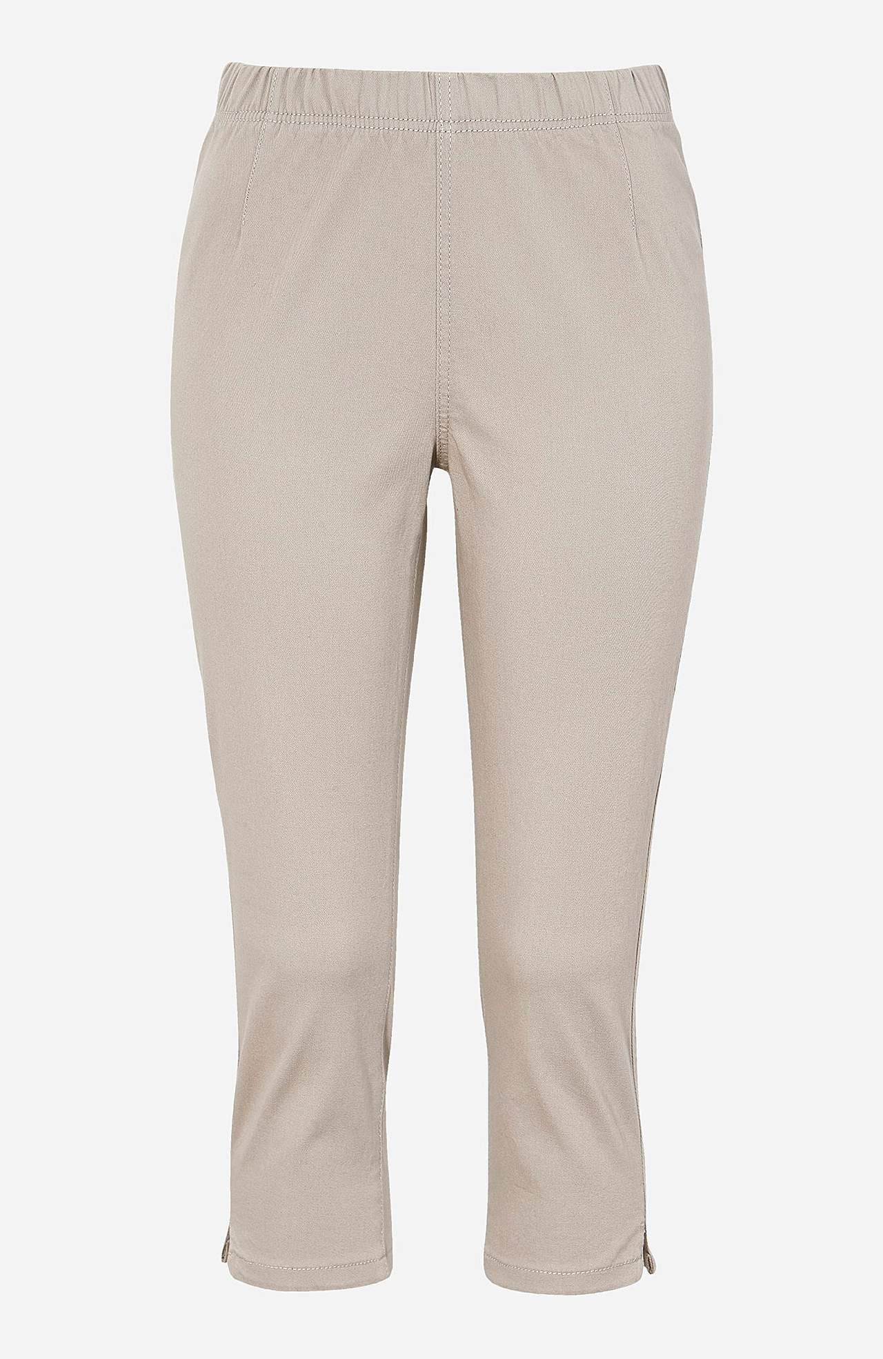 Comfortable capri trousers in cotton twill