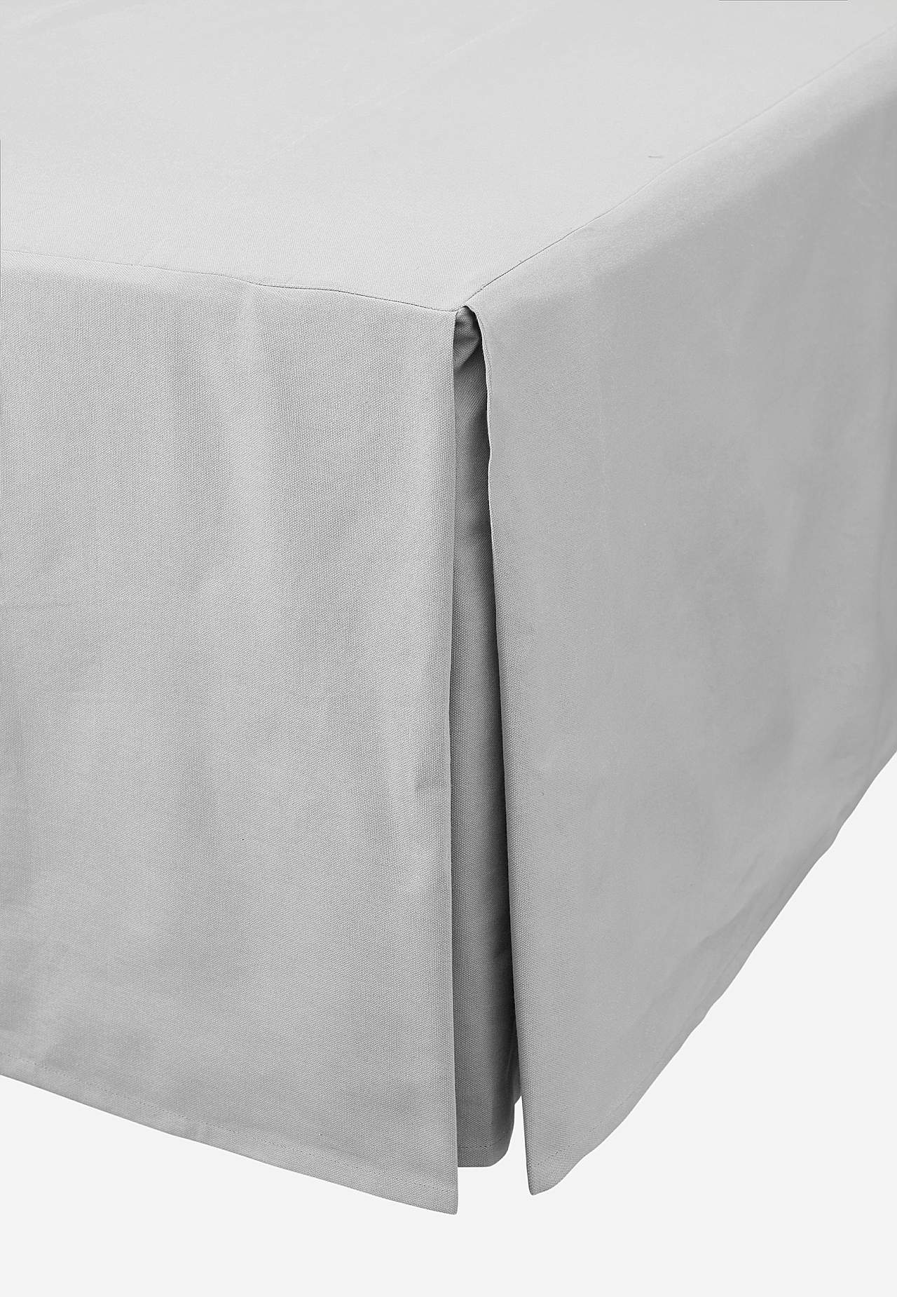 Valance with decorative pleats