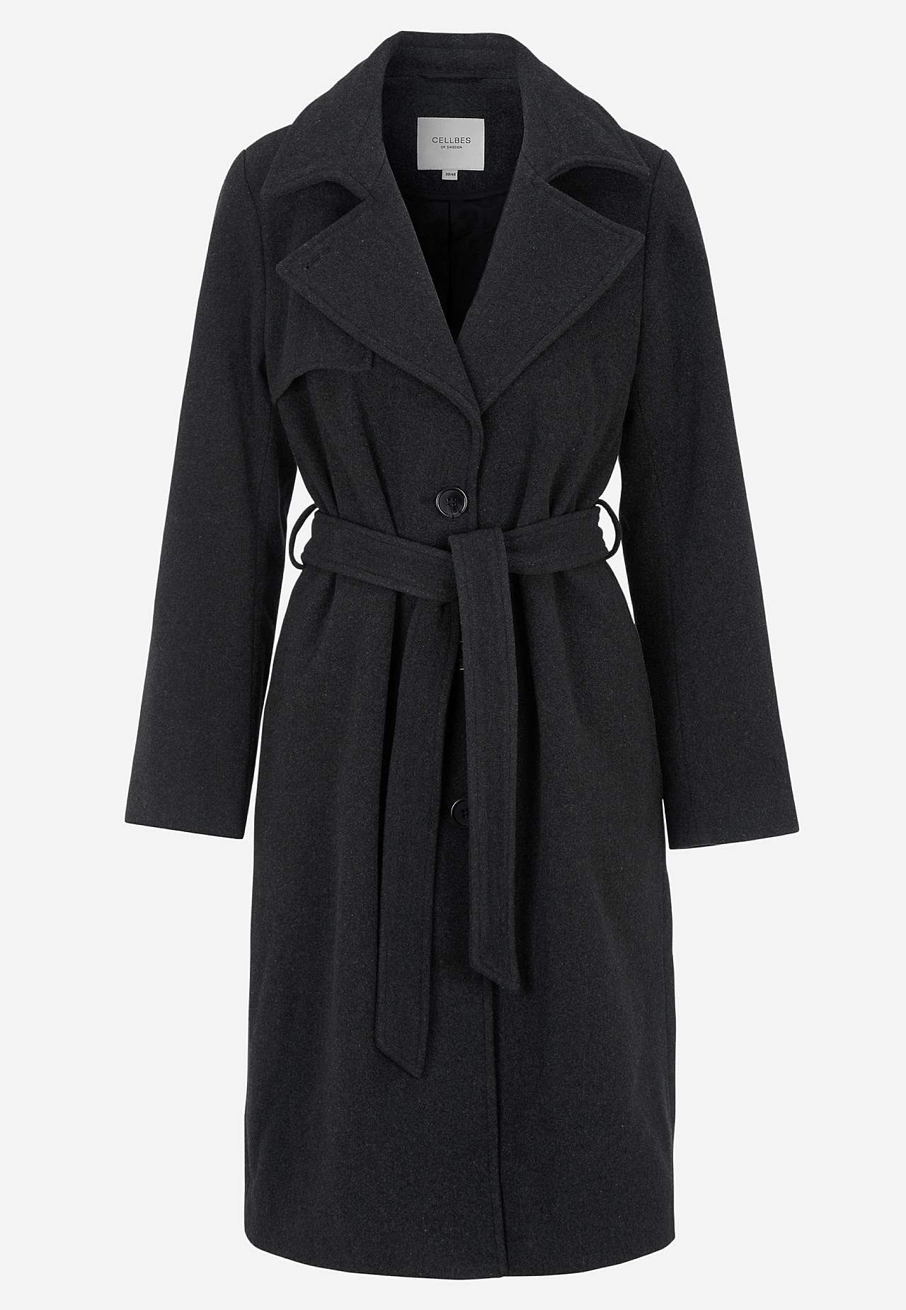 Classic, single-breasted coat