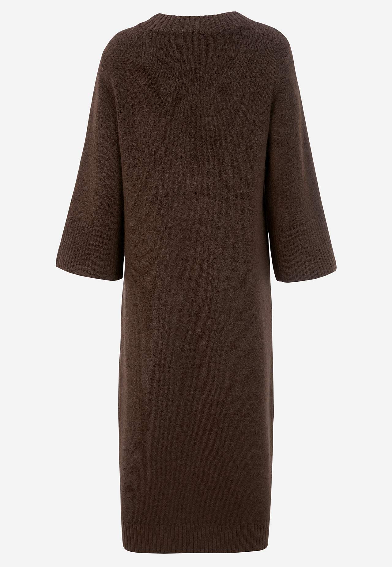 Knitted dress with high slit
