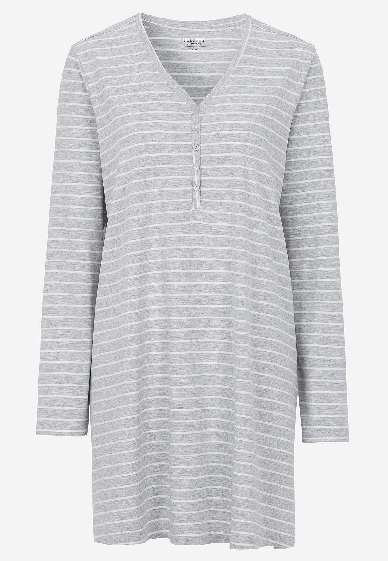 Short nightgown with buttons
