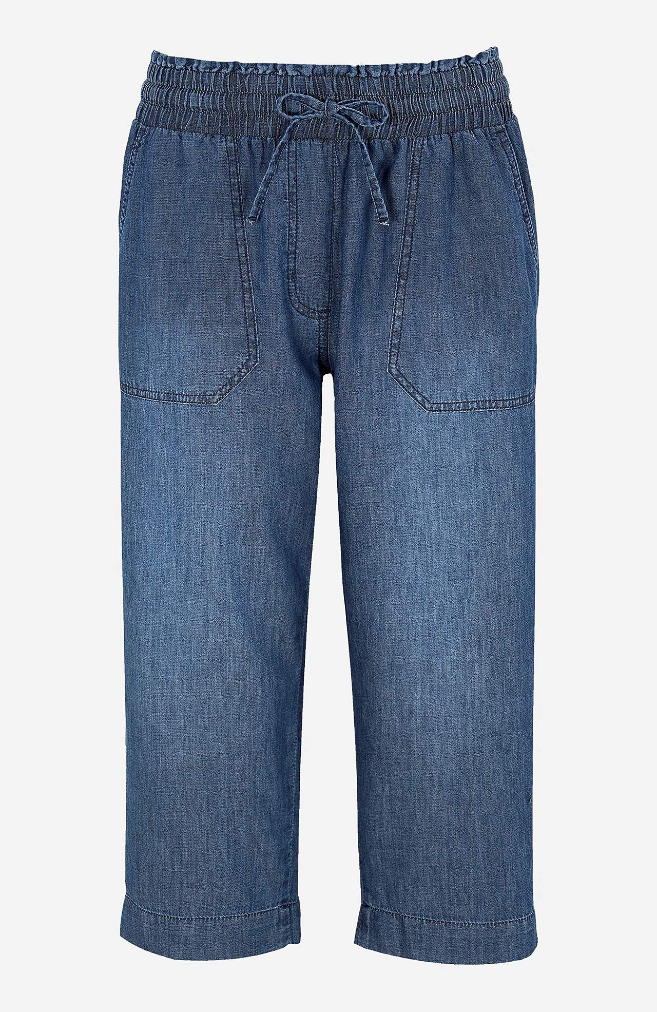 Casual capri trousers in denim