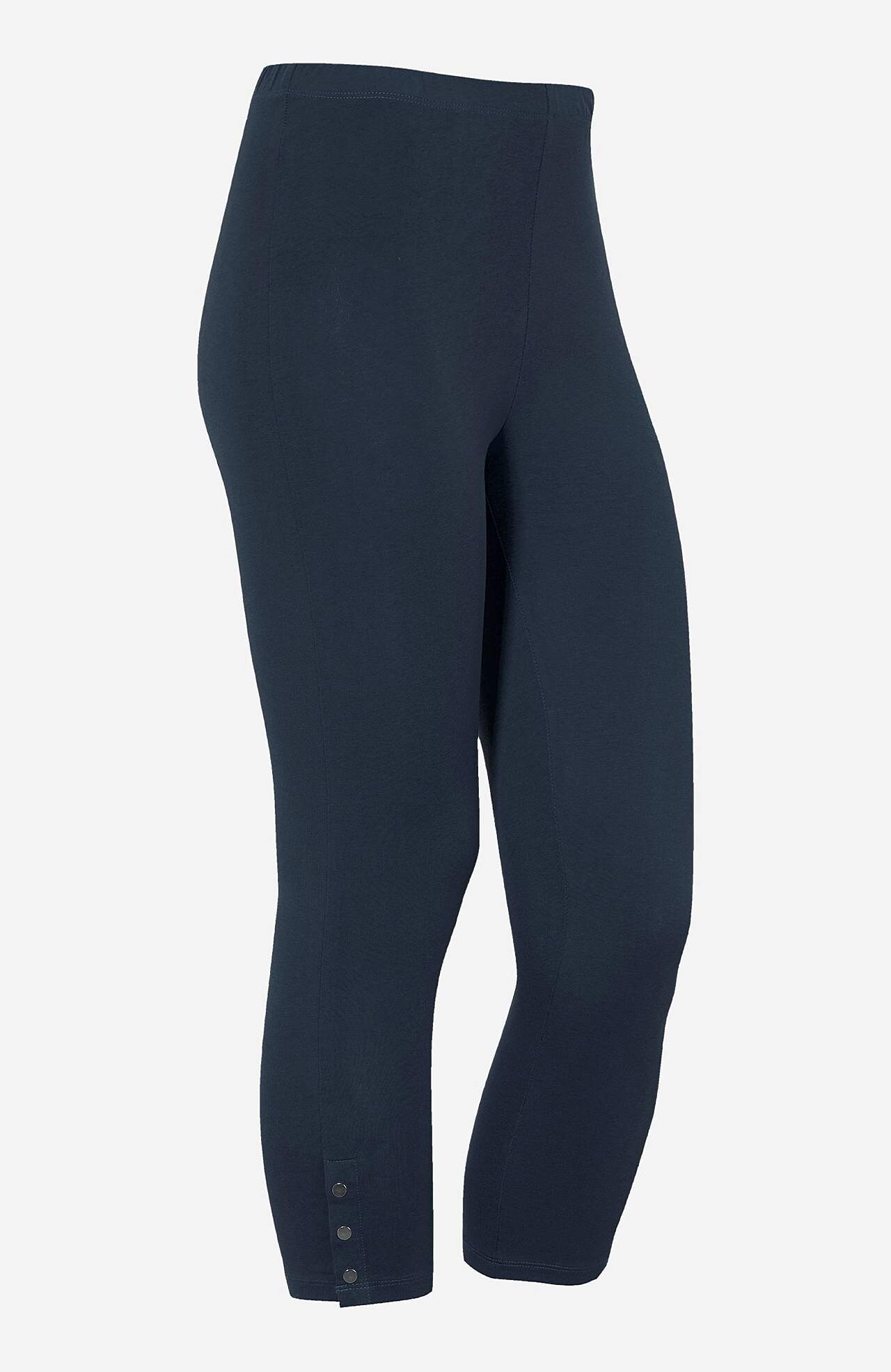 Capri leggings with nice button details Milly 2-pack