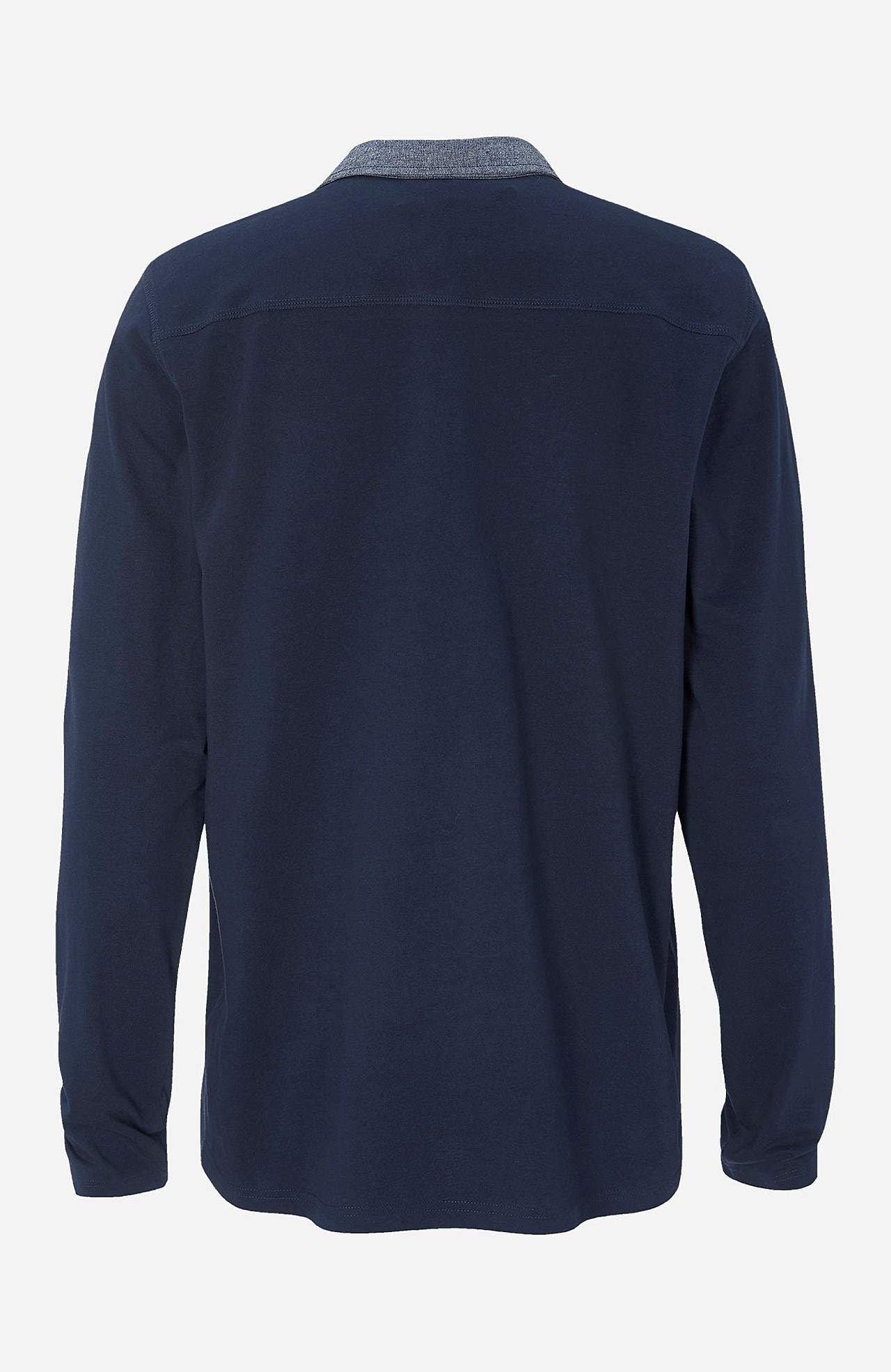 Comfortable long-sleeved jumper with collar