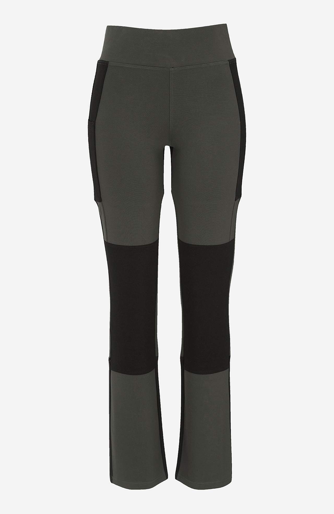 Leisure trousers with straight leg