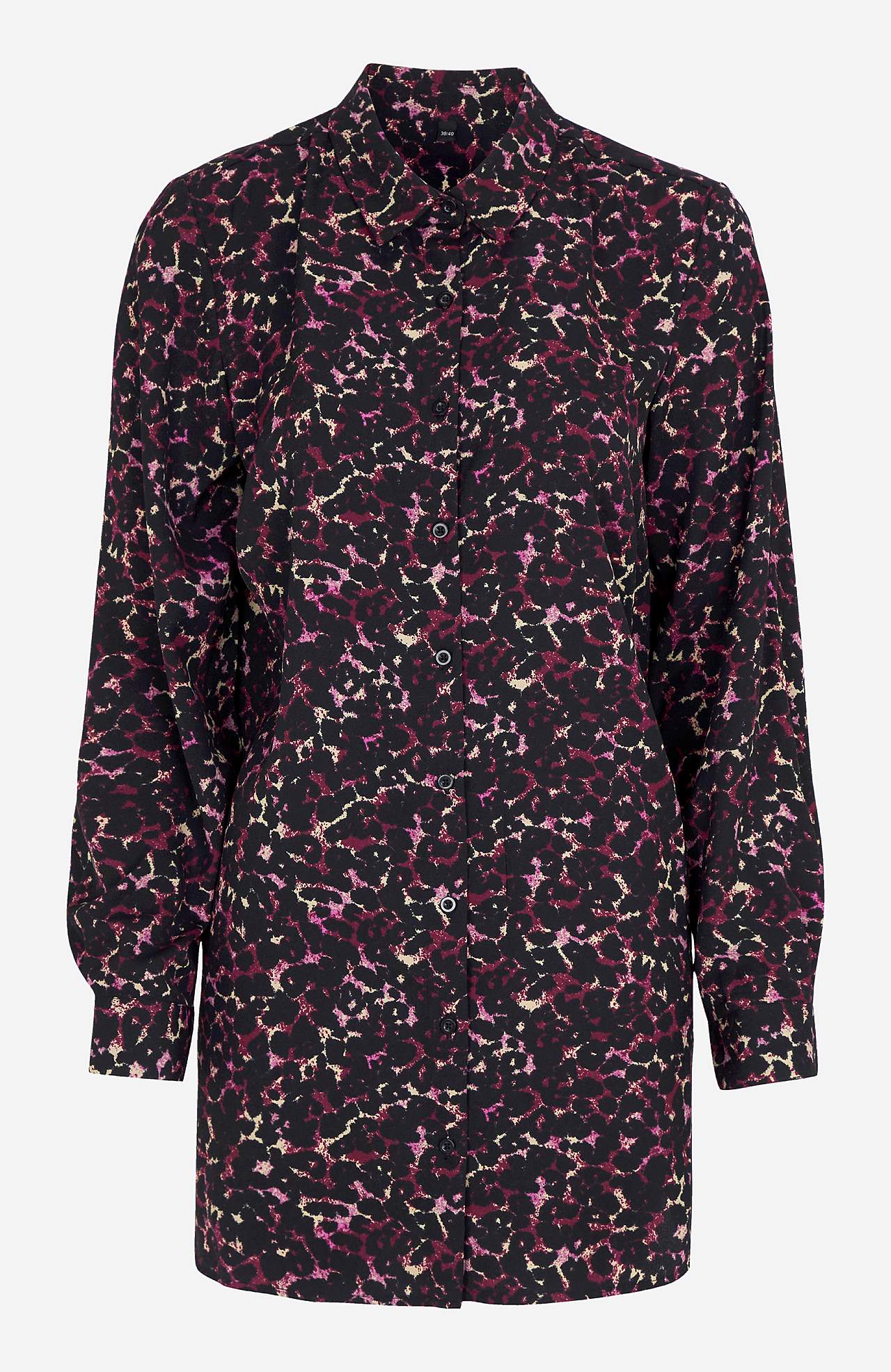 Long shirt with buttons