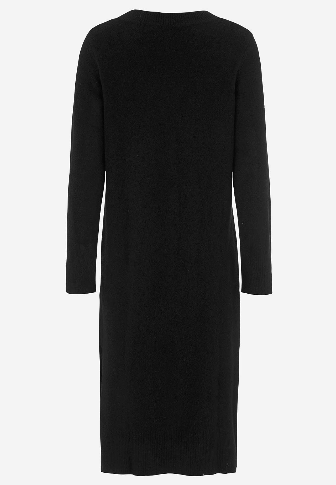 Knitted, soft dress