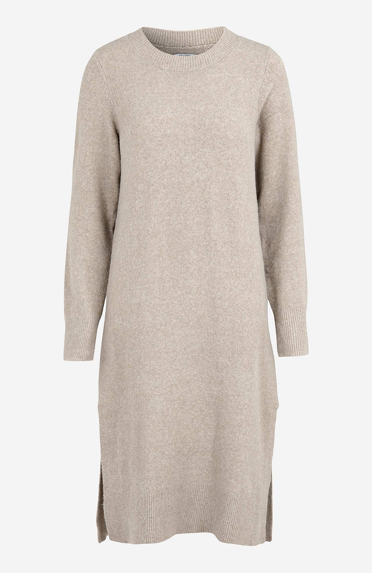 Knitted, soft dress