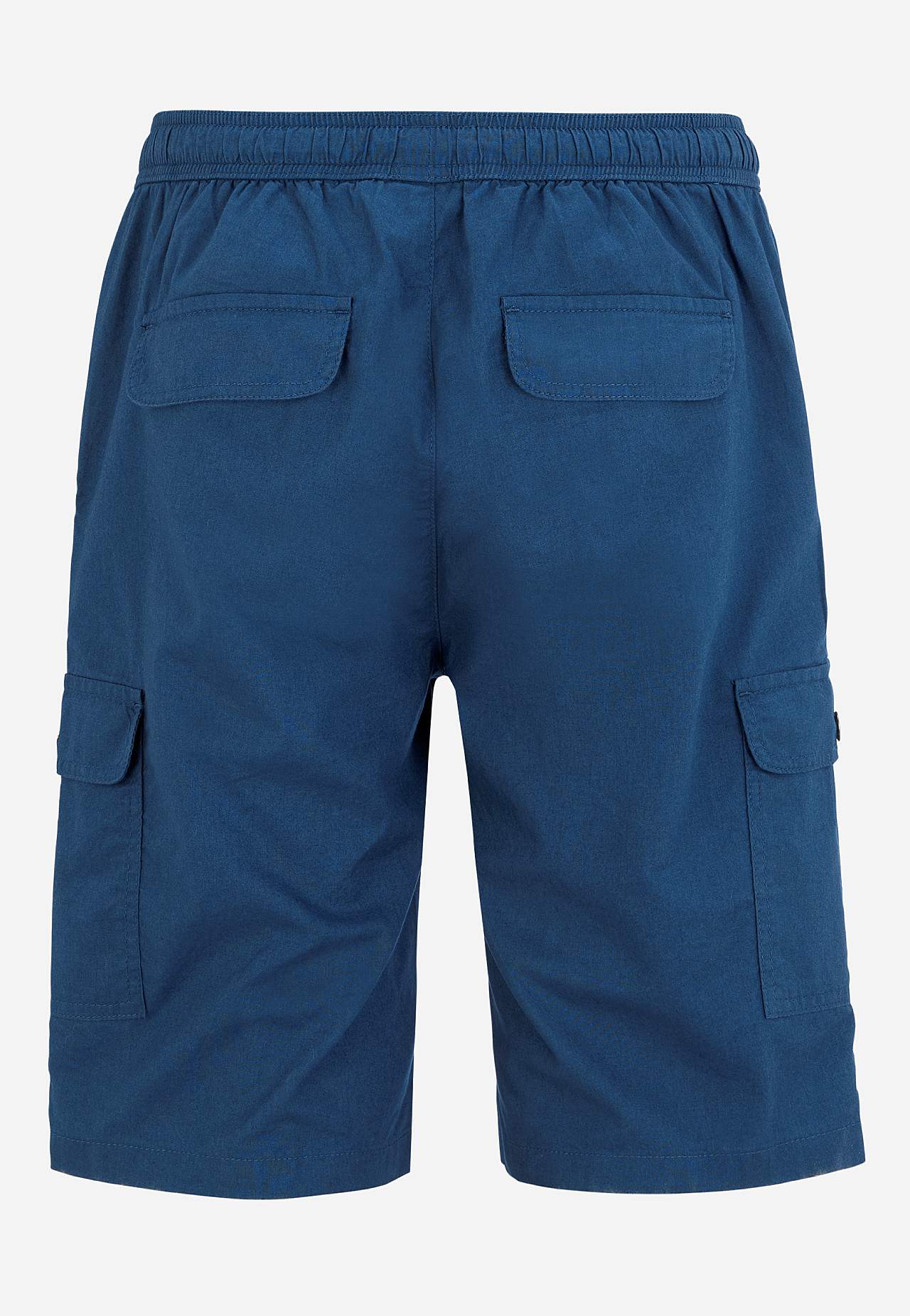 Cargo shorts with multiple pockets