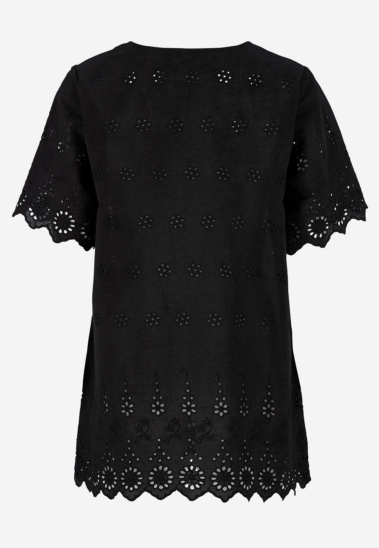 Tunic with hole embroidery