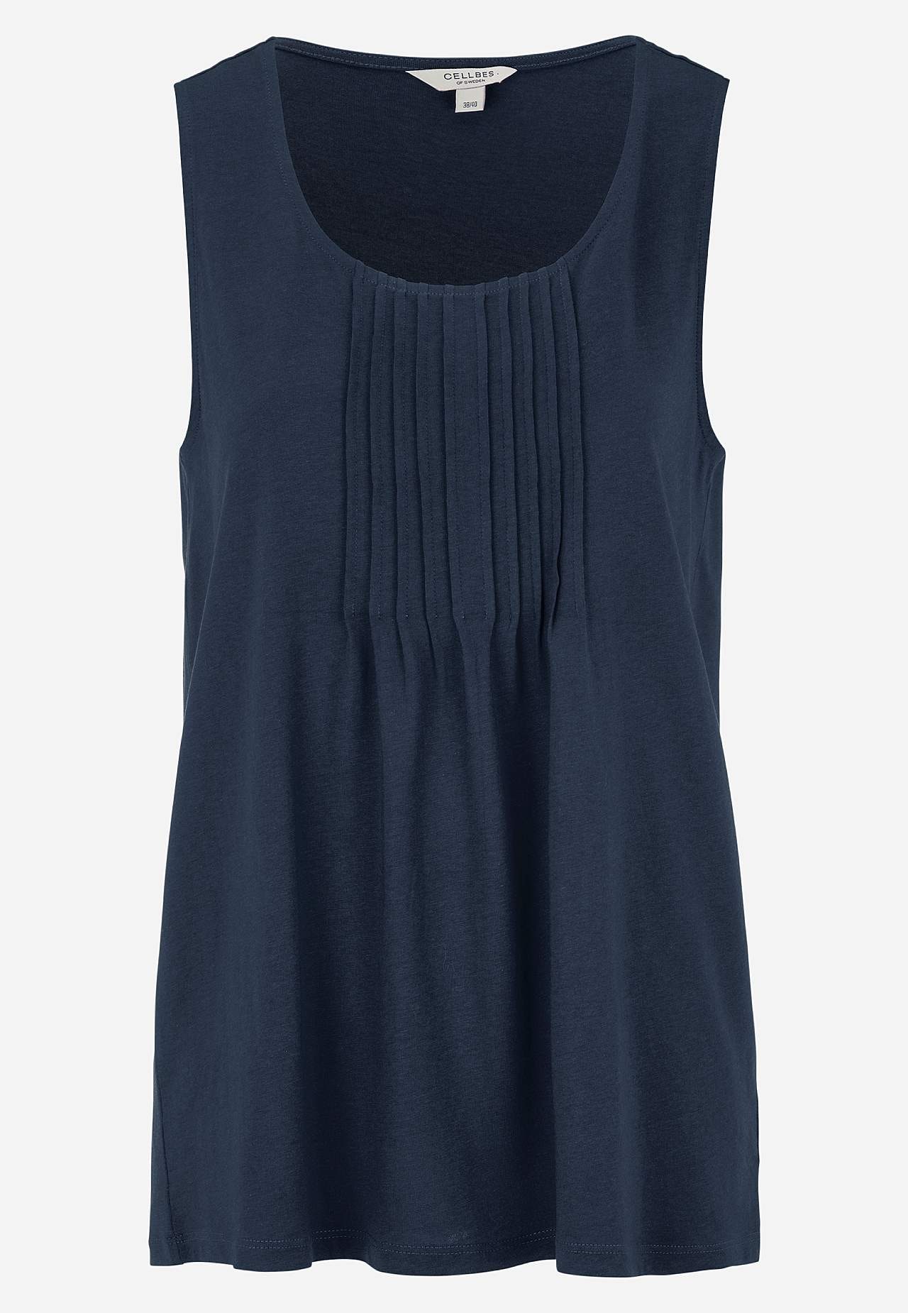 Top with decorative pin-tuck