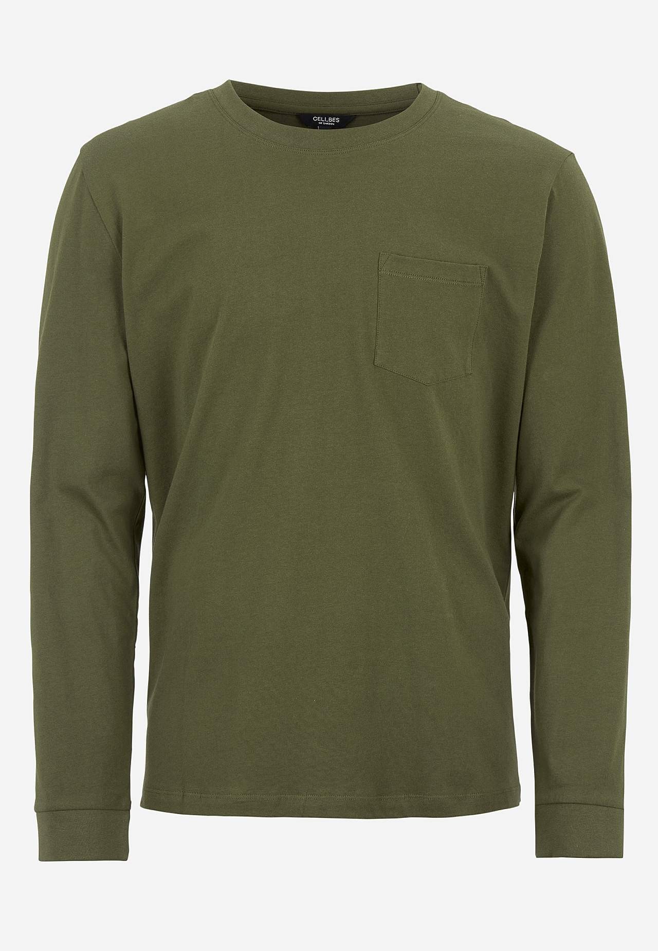 Long-sleeved t-shirt