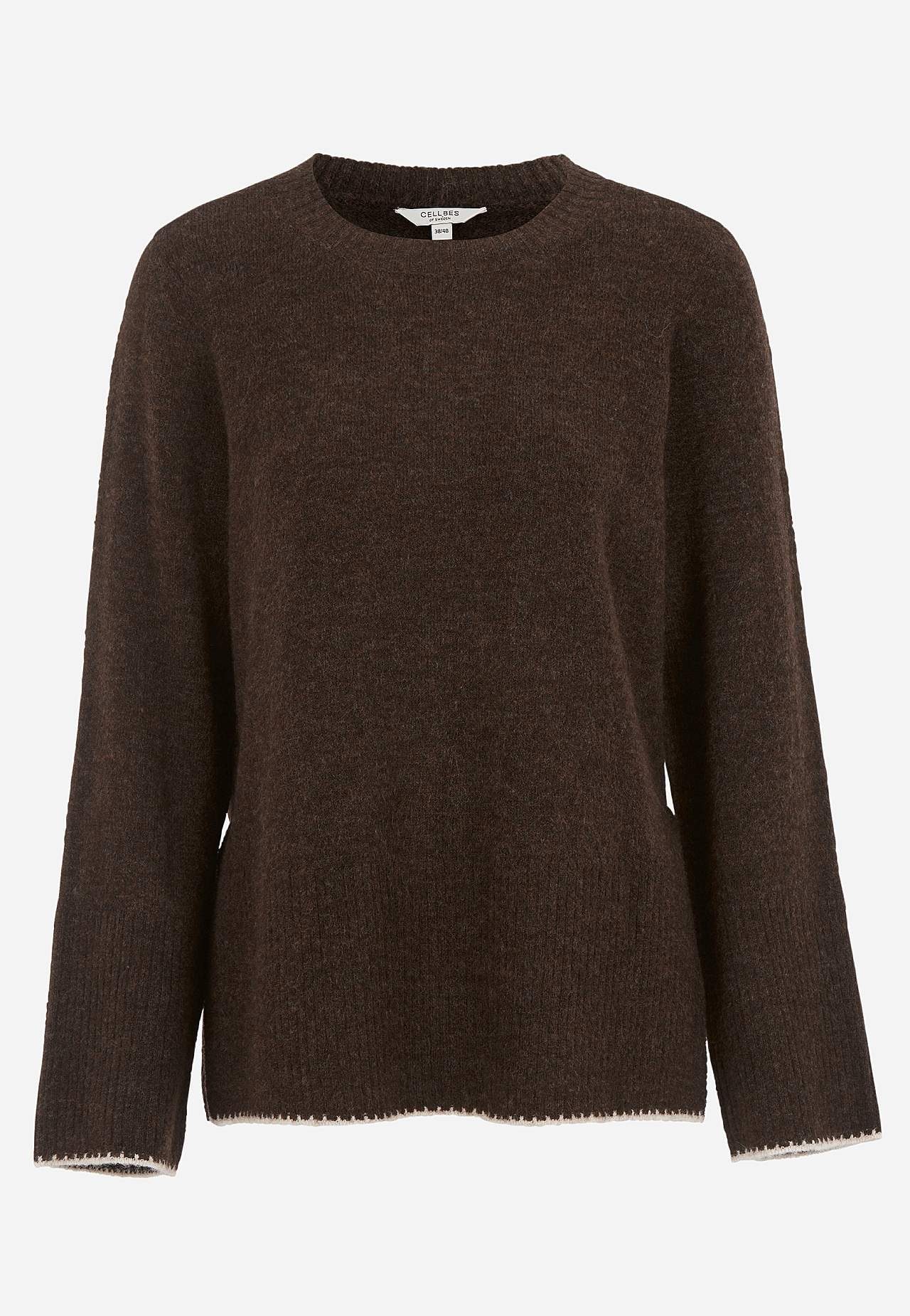 Knitted sweater with slits