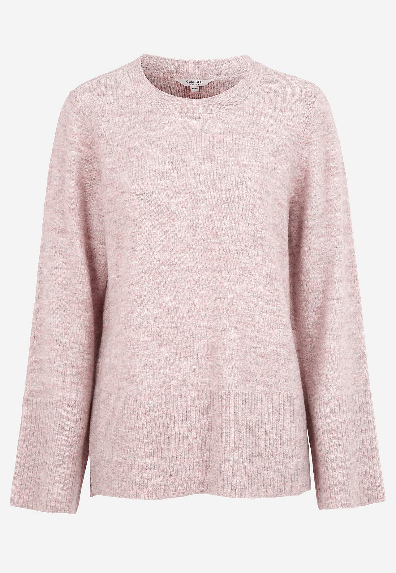 Knitted sweater with slits