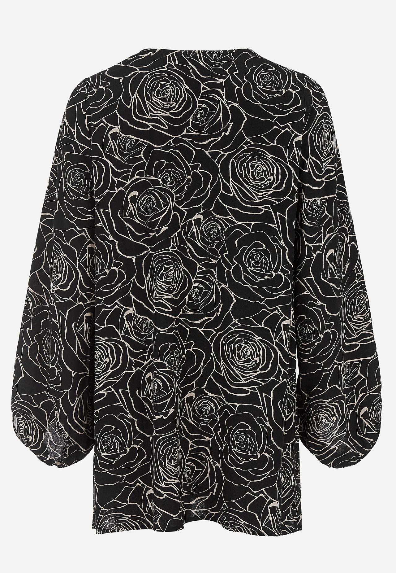 Blouse in viscose with a flower pattern
