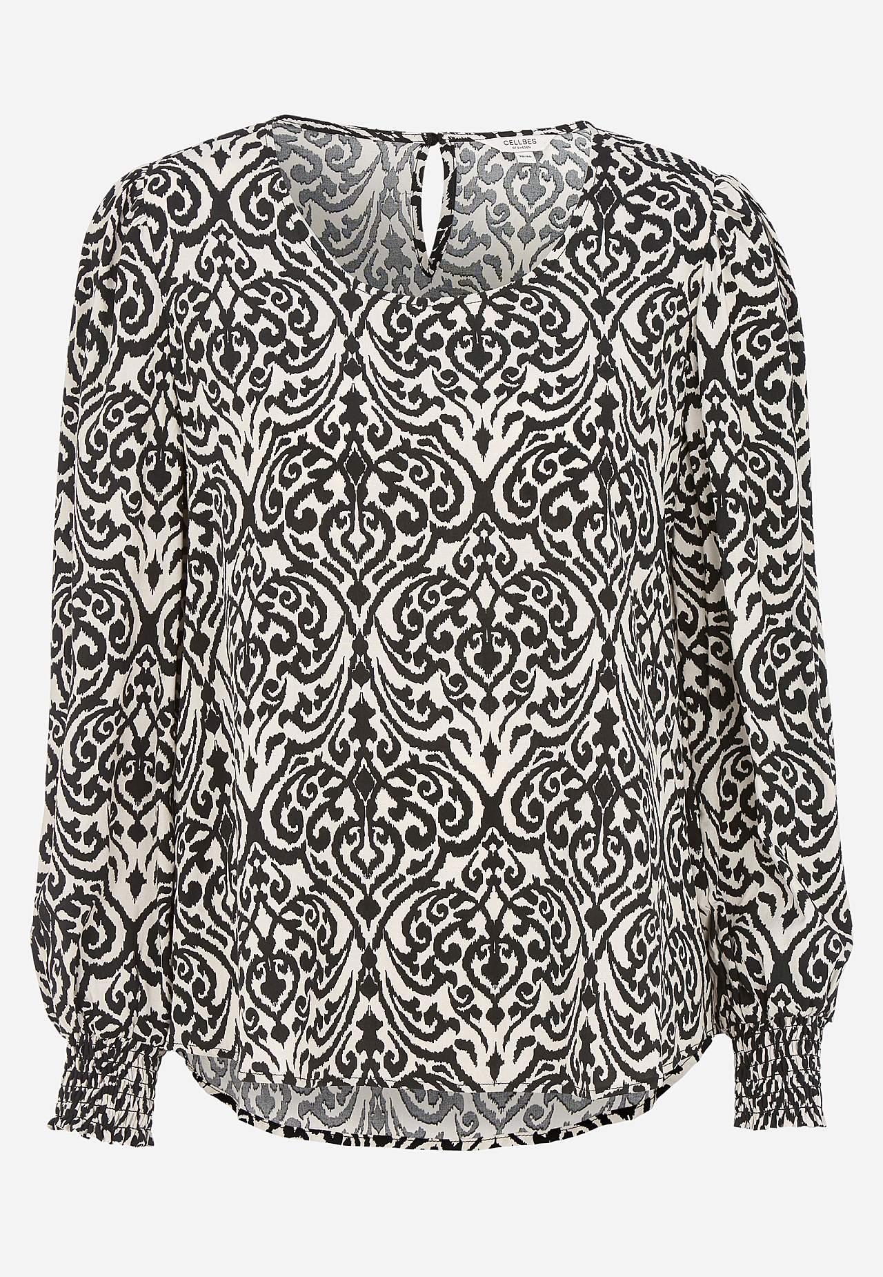 Blouse with smocking at the cuffs