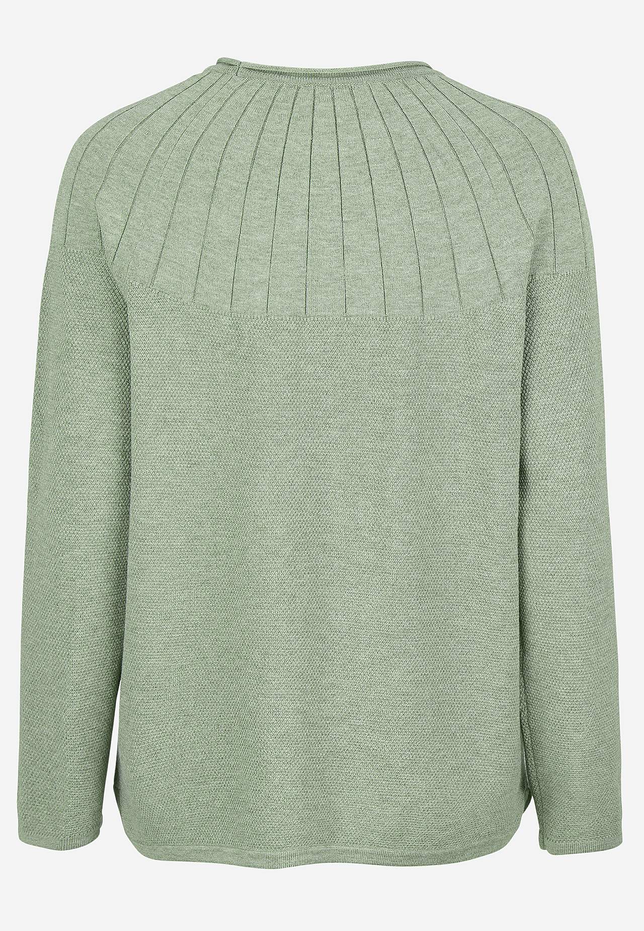 Fine-knitted sweater