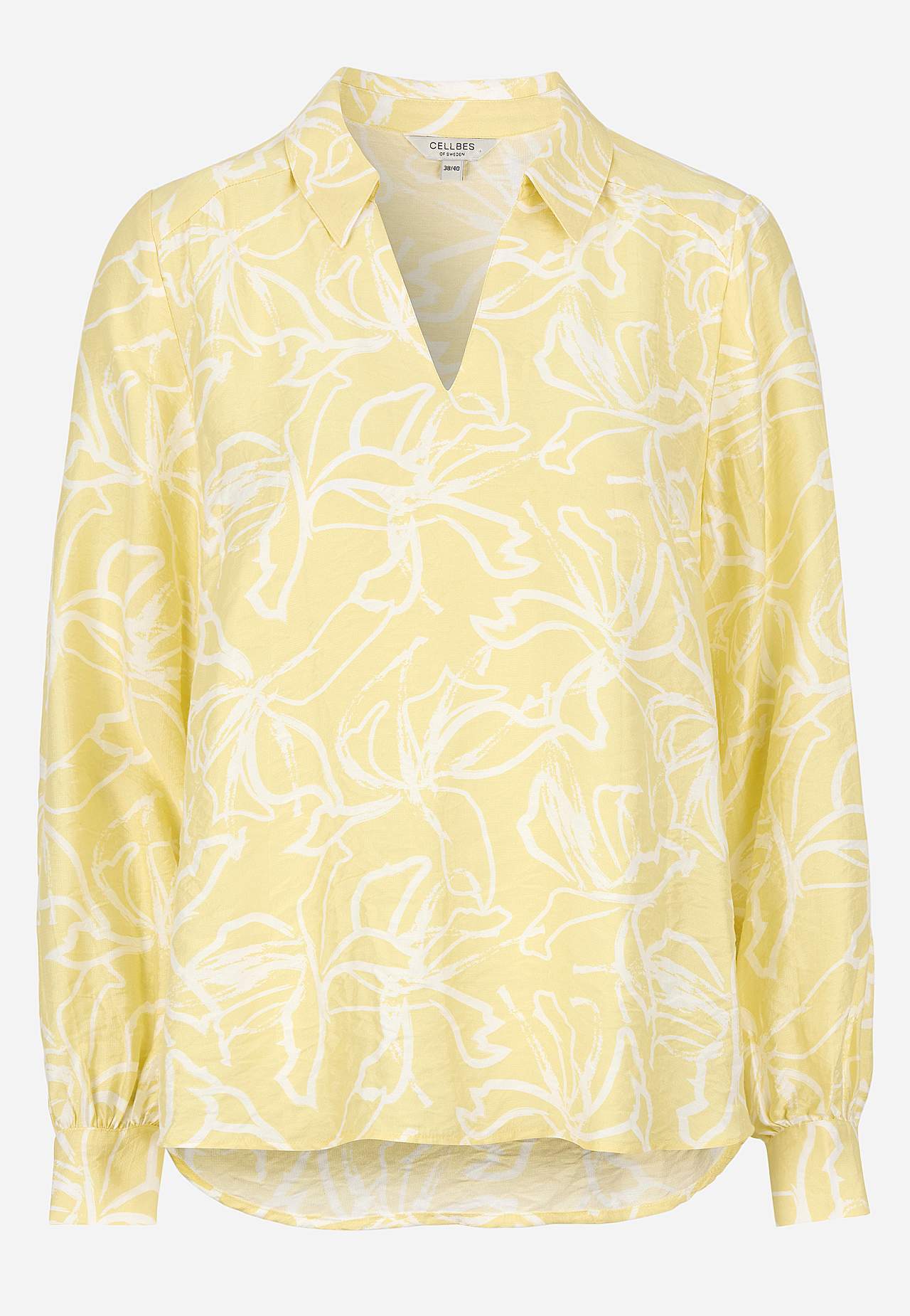Woven blouse with wide sleeves