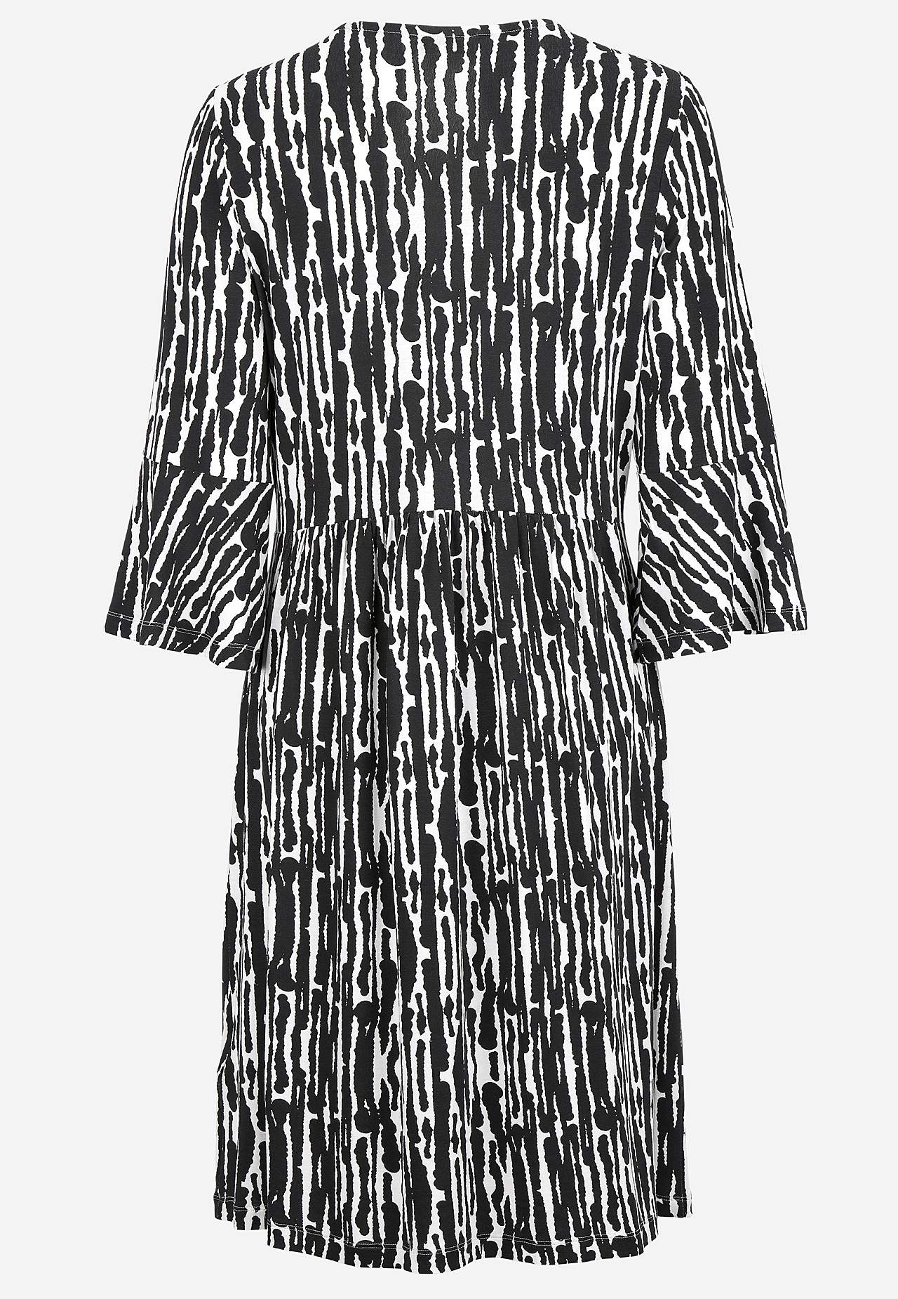 Jersey dress with pockets