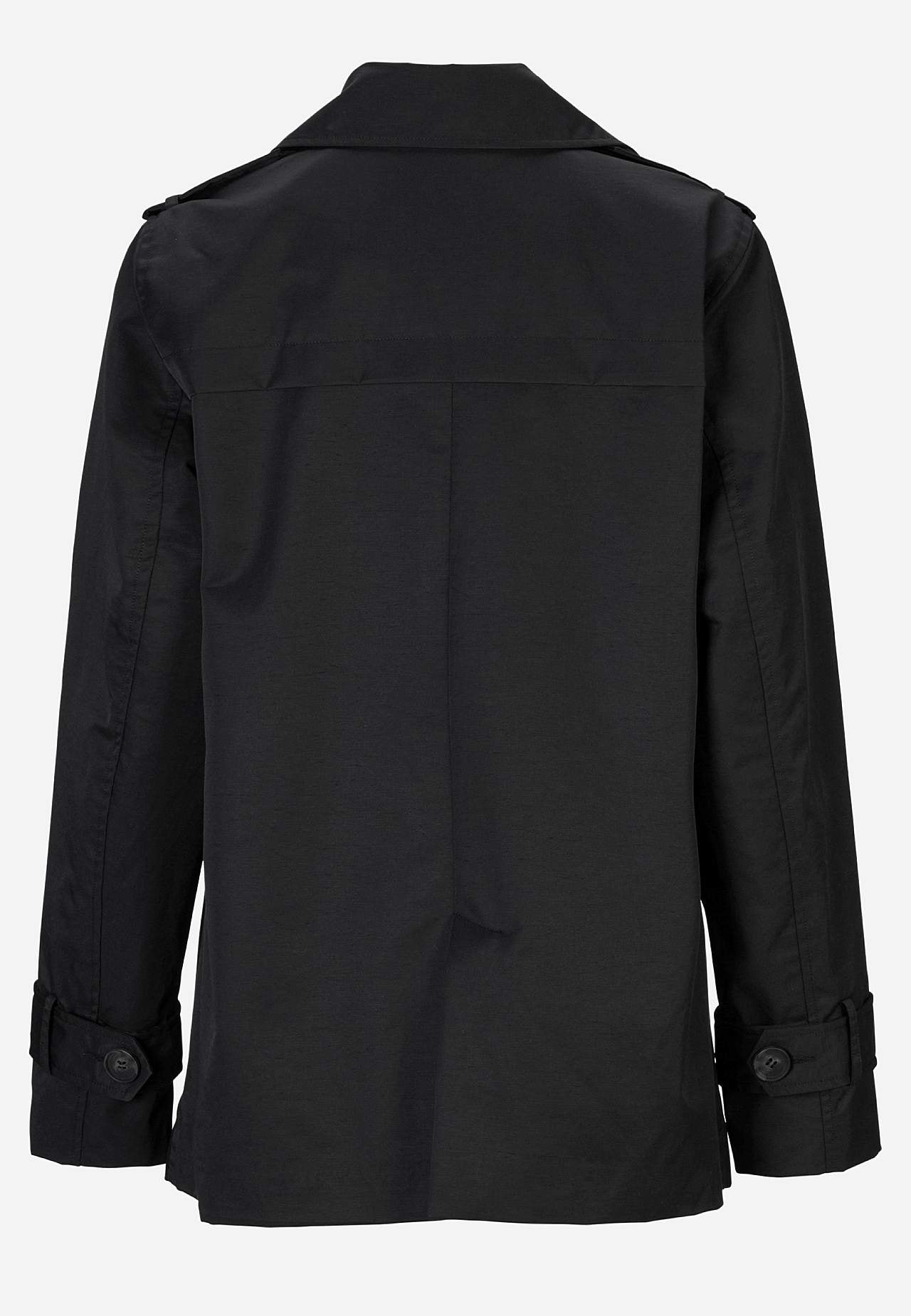 Double-breasted, short trenchcoat