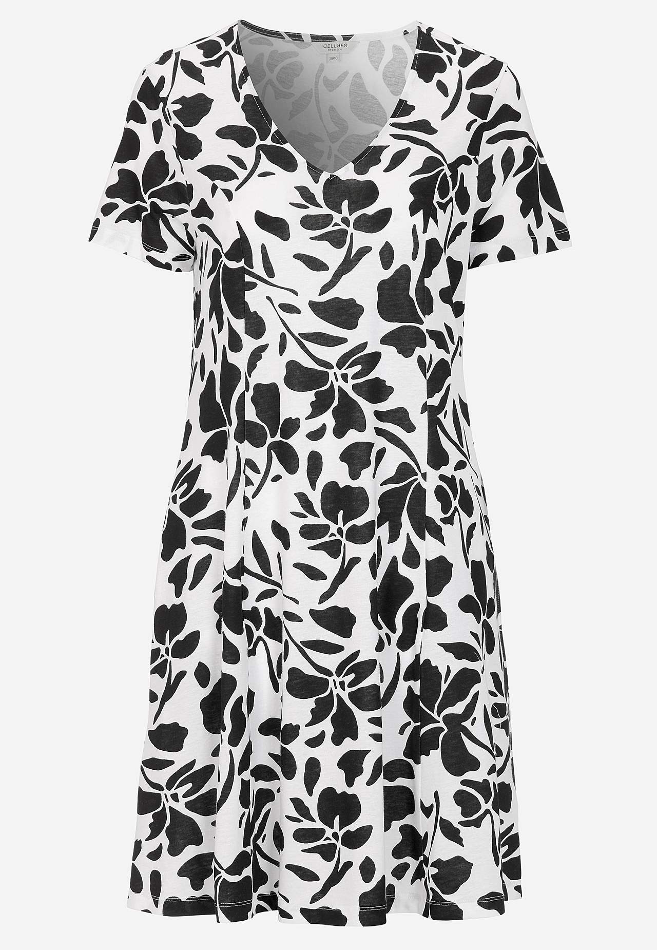 Jersey dress with pockets