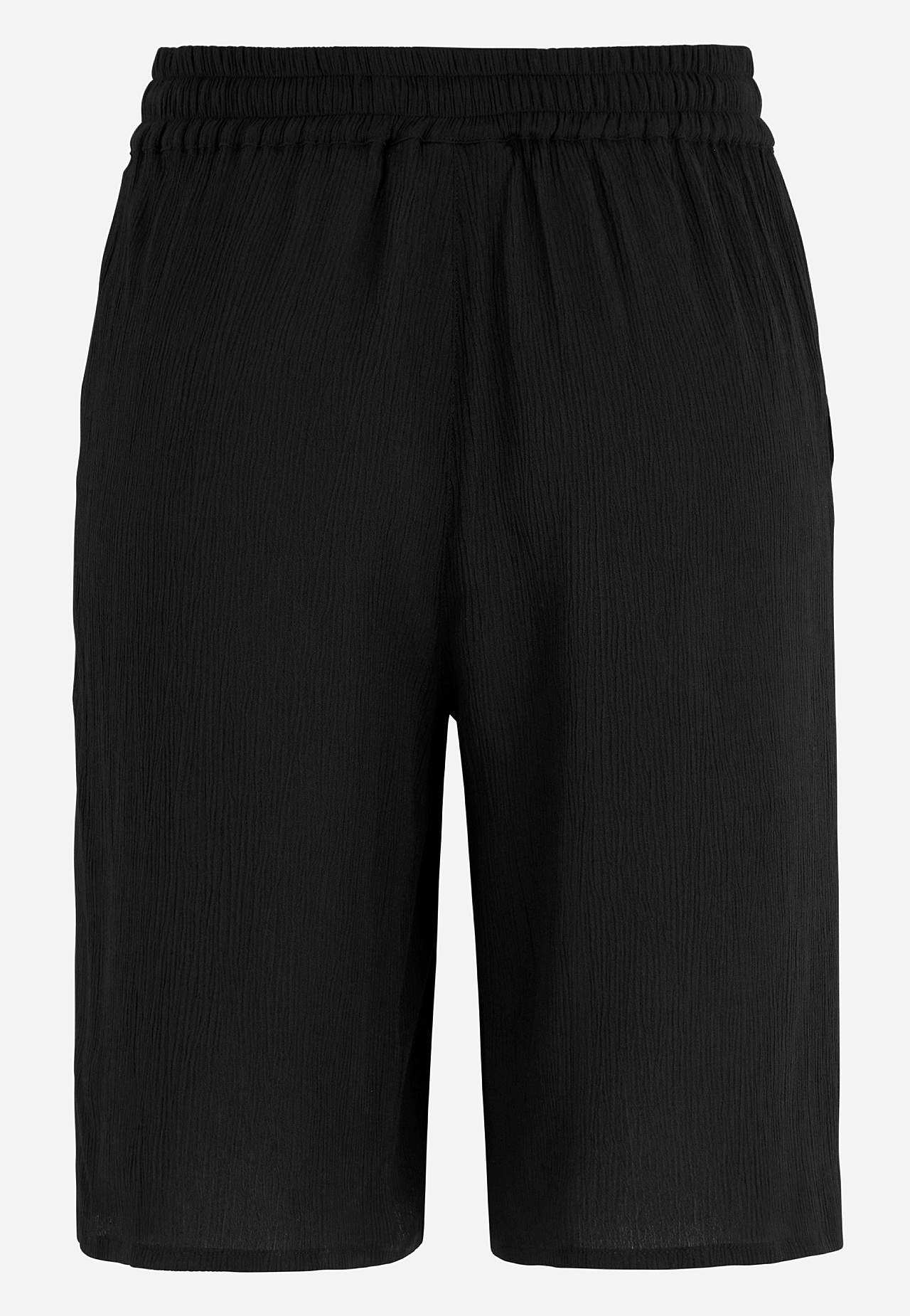 Shorts in viscose crepe