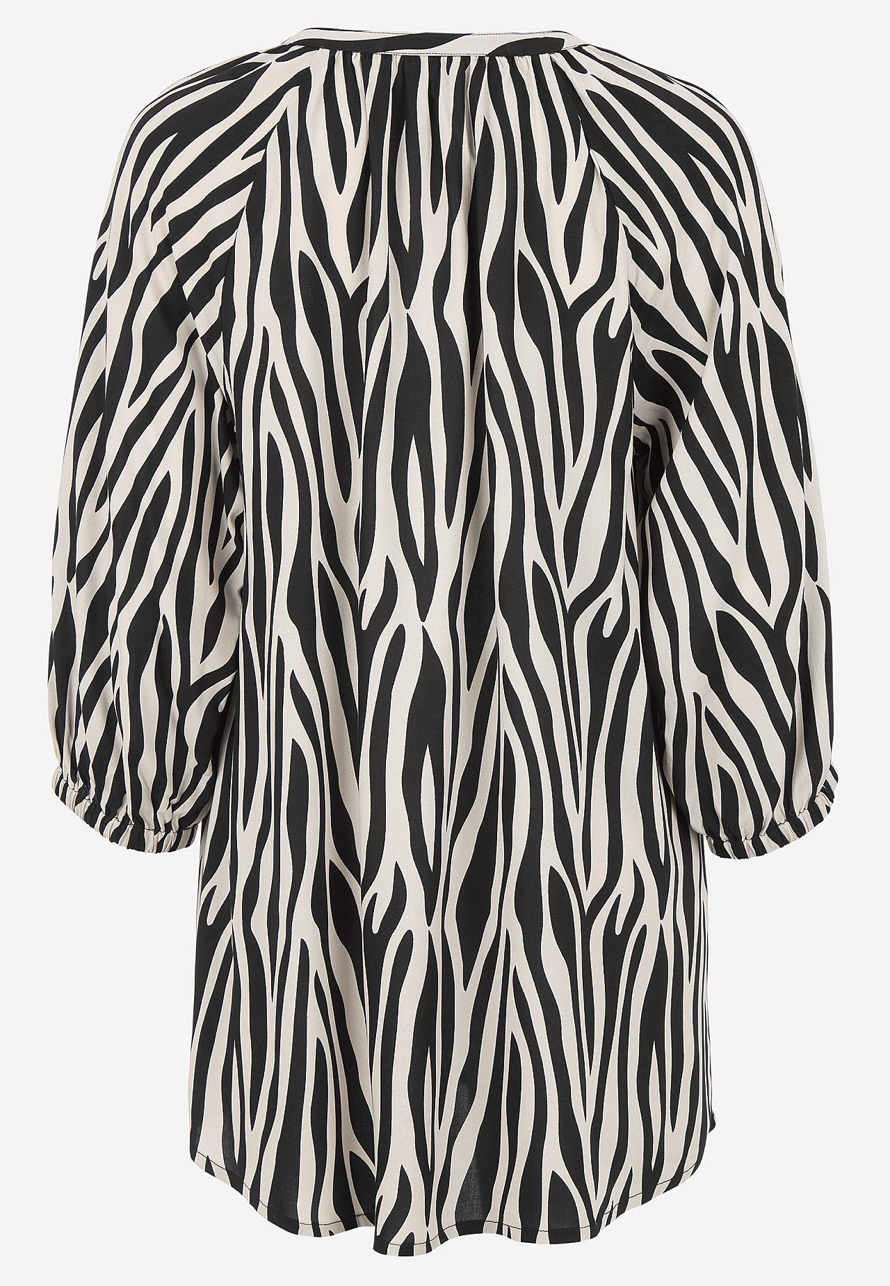 Woven, patterned tunic