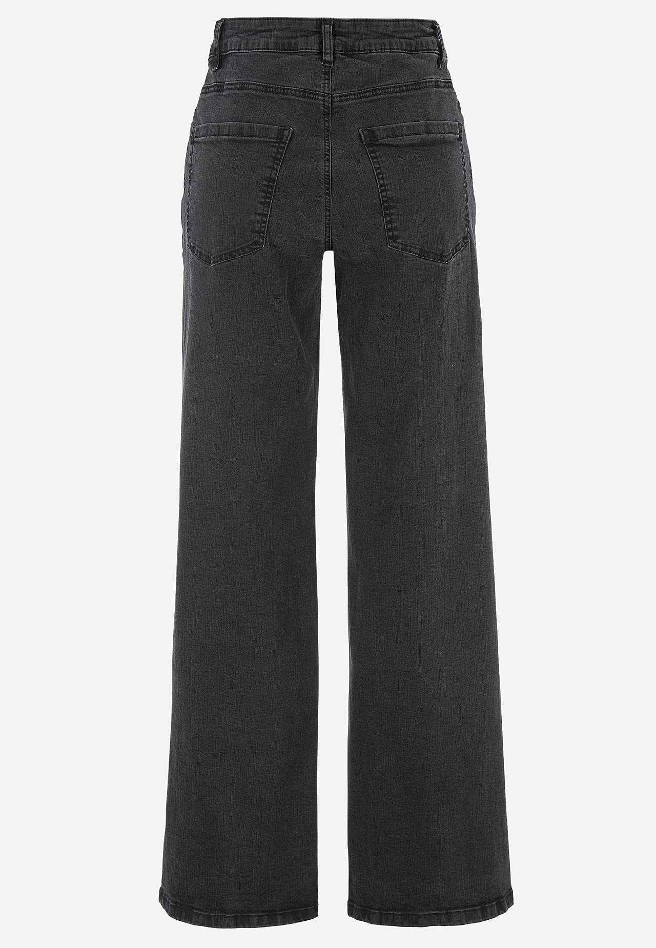 Wide, long jeans with high waist