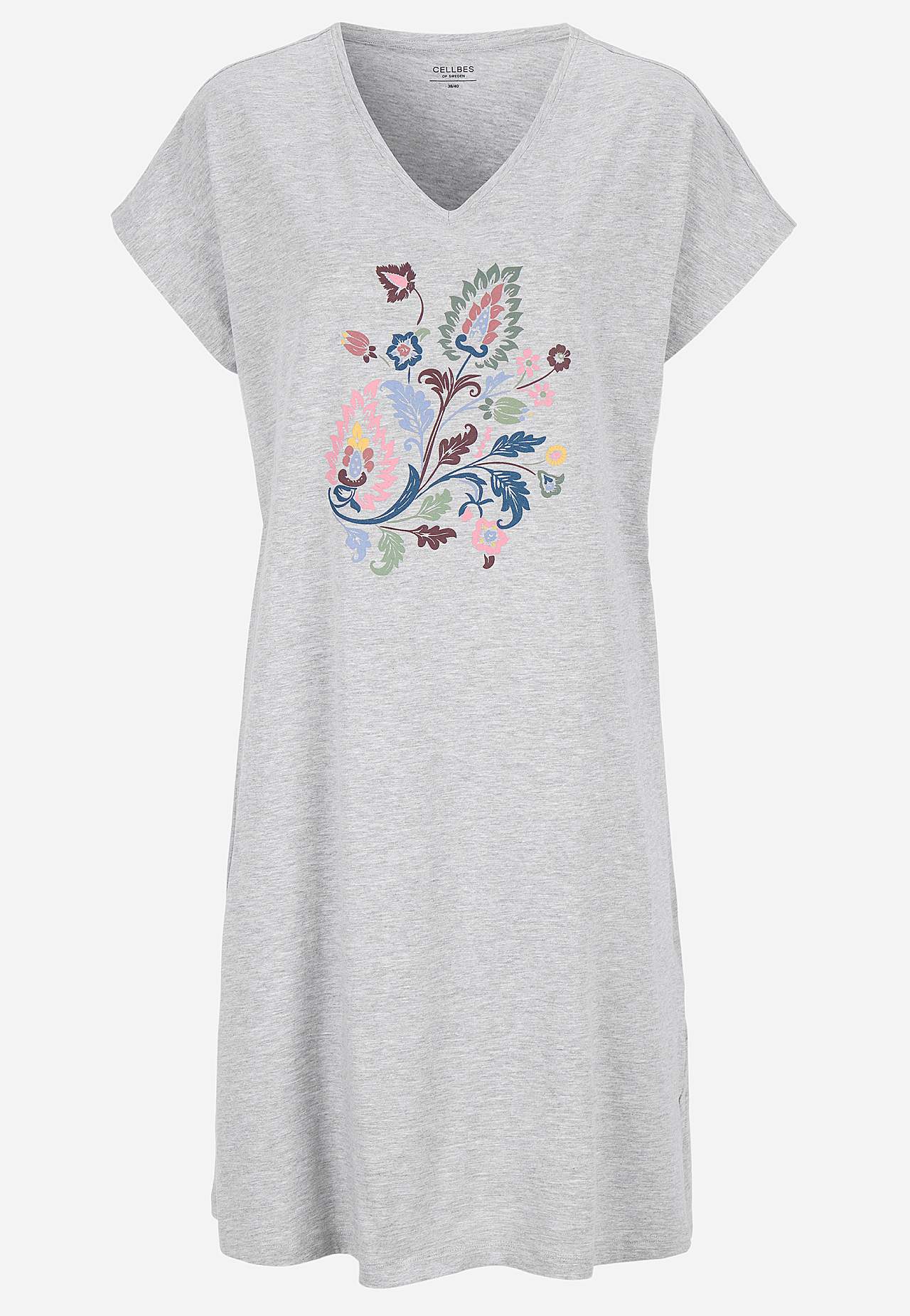 Nightgown with v-neck cut