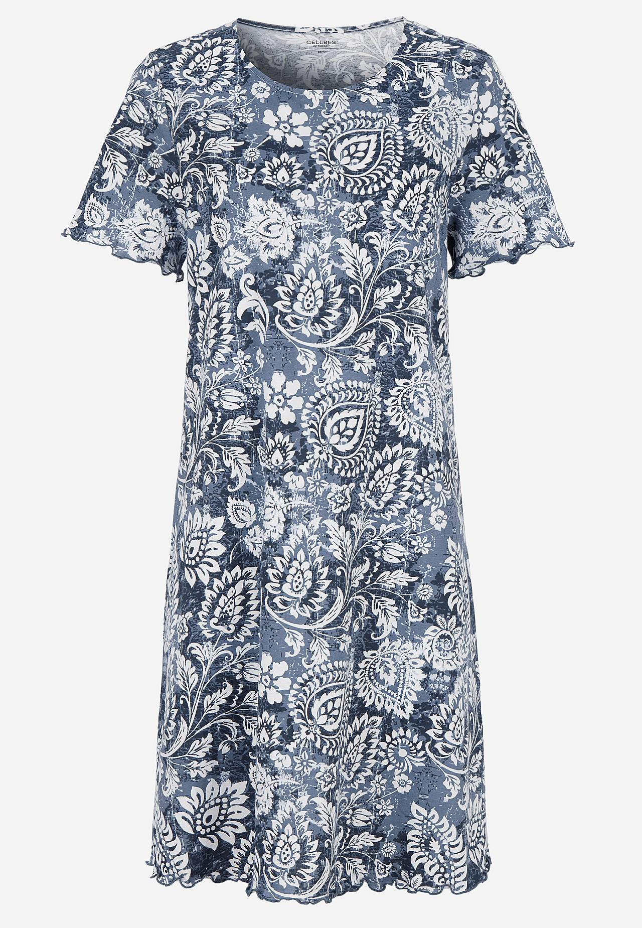 Patterned nightdress