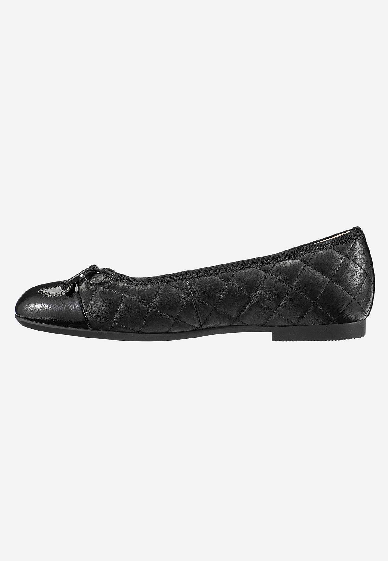Tikatut ballerinat nahasta