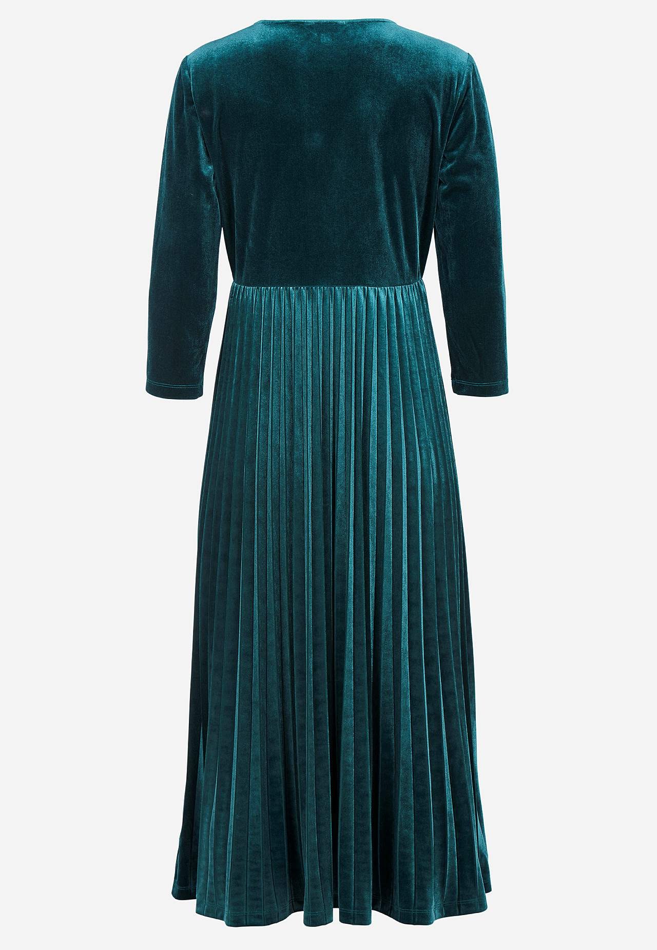 Pleated velvet dress with three-quarter length sleeve