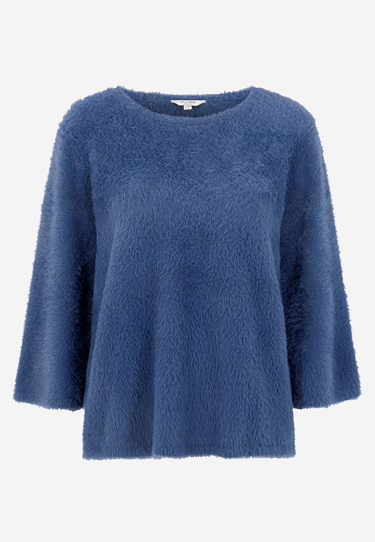 Knitted sweater with 3/4 sleeves