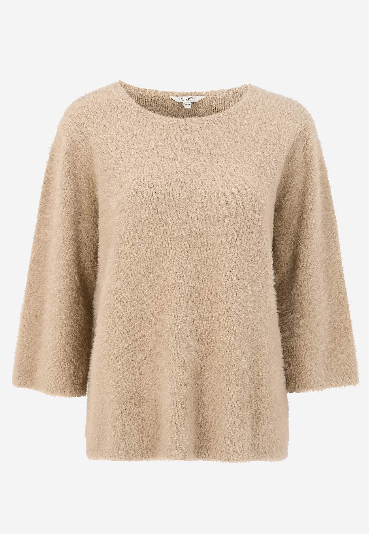 Knitted sweater with 3/4 sleeves