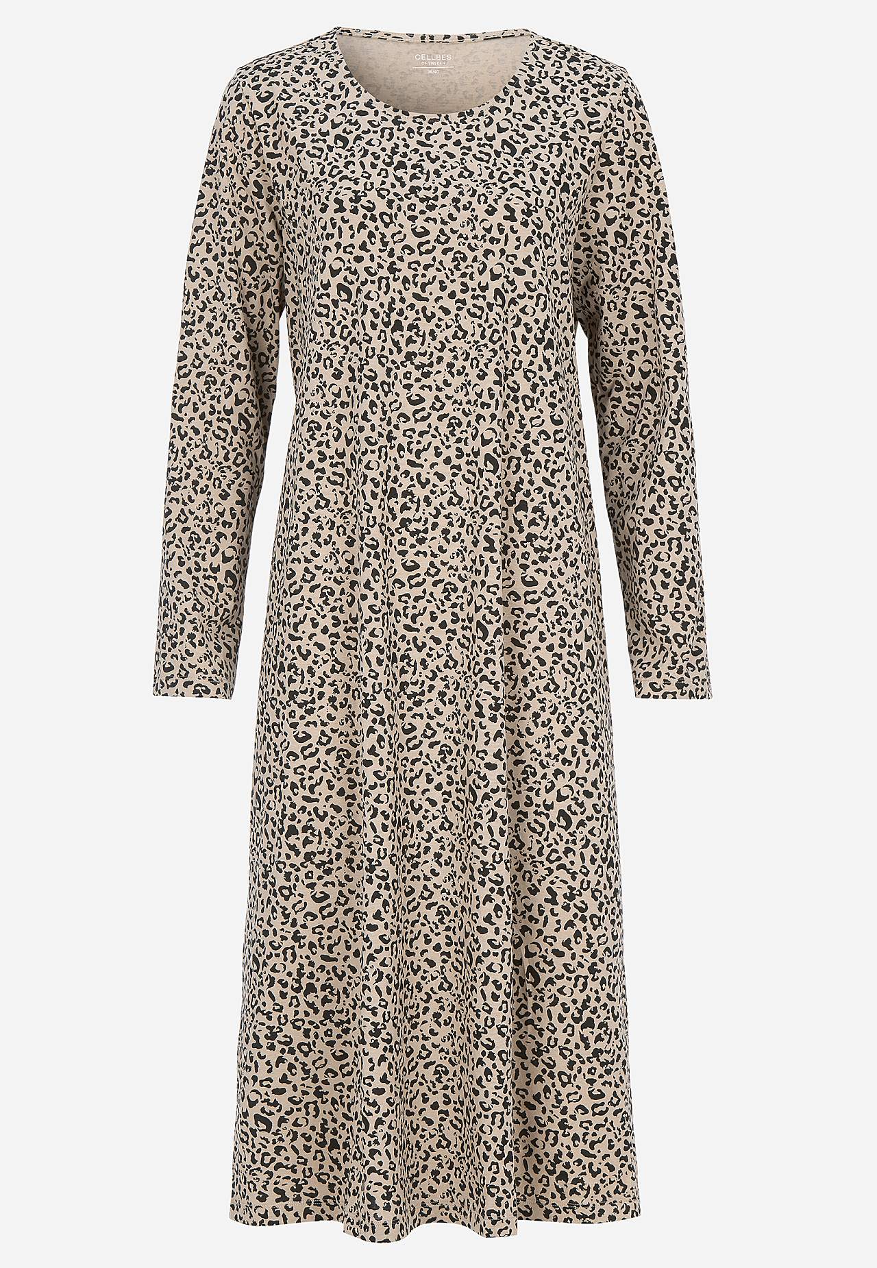 Patterned, long nightgown