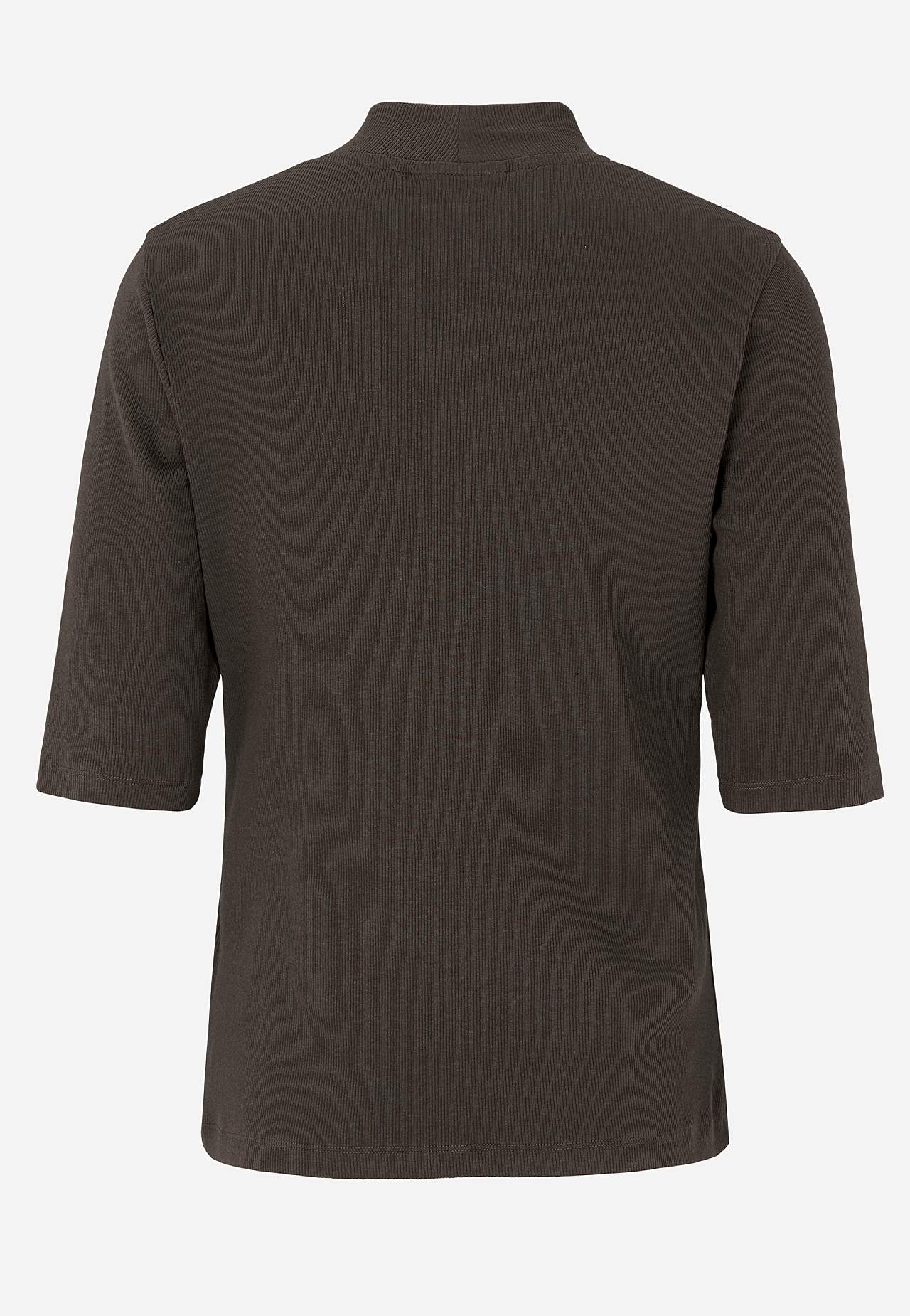 Ribbad topp med polokrage