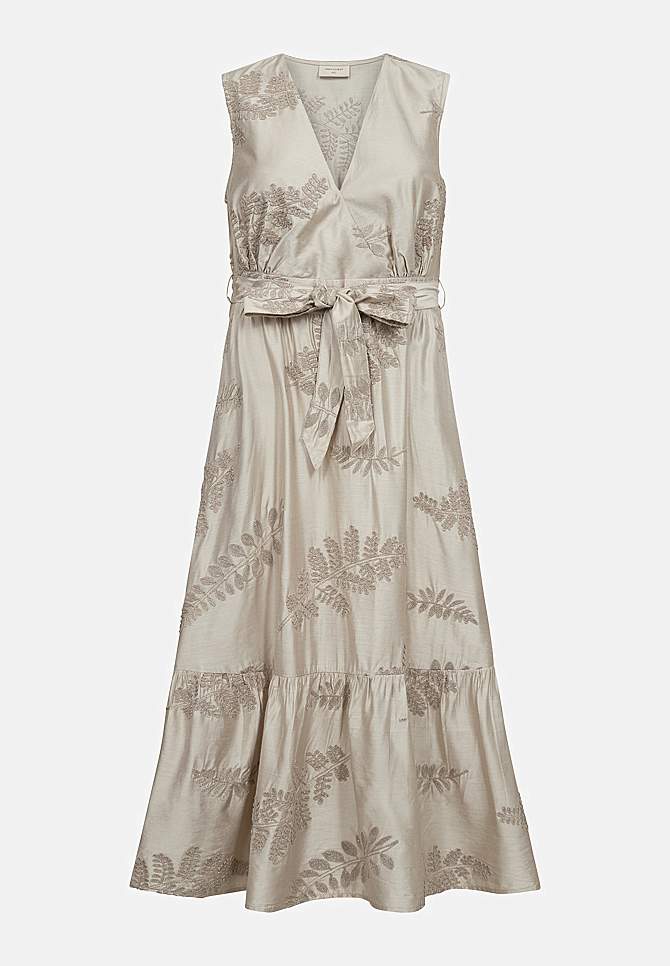 Kjole med broderi billede