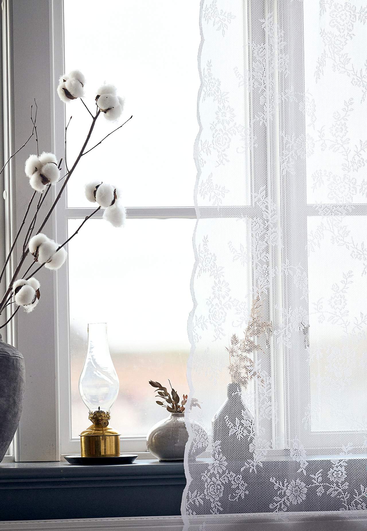 Patterned lace curtain Rosalyn 2-pack