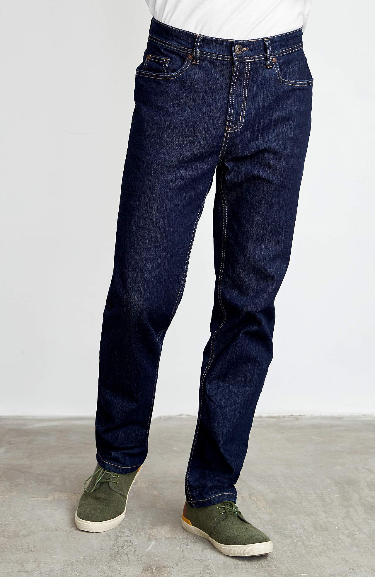 Straight jeans with stretch